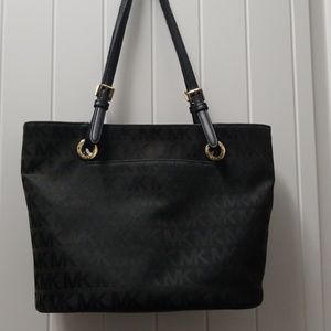 Michael Kors Tote